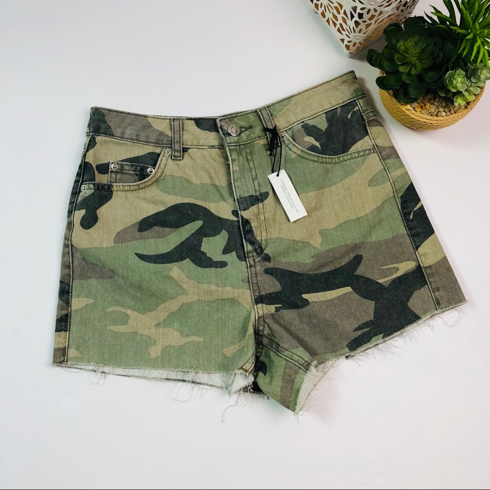 TOSHOP Moto Mom Camo Shorts
